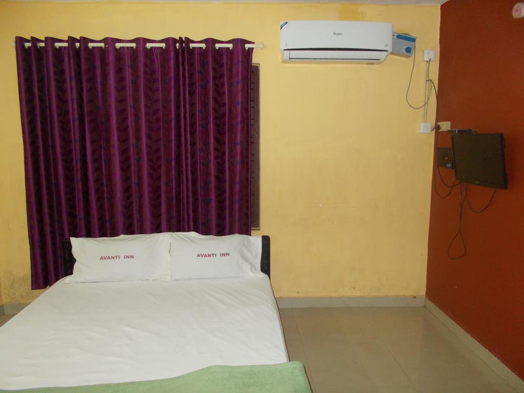 Guruvayur Bunglow Hotel Exterior foto