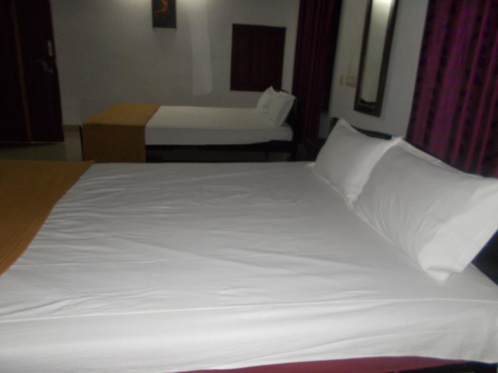 Guruvayur Bunglow Hotel Exterior foto